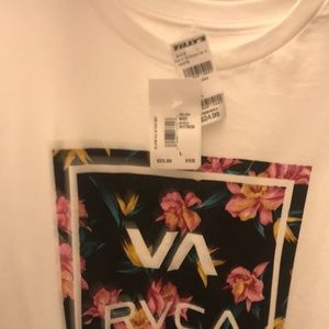 RVCA WHITE L SHIRT (brand new with tag)